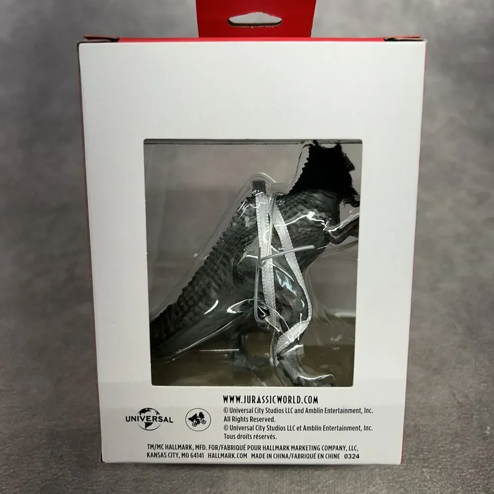 Hallmark Jurassic World Giganotosaurus Dinosaur Ornament - Picture 3 of 8